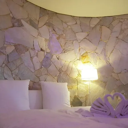 Sandrose Apartment *